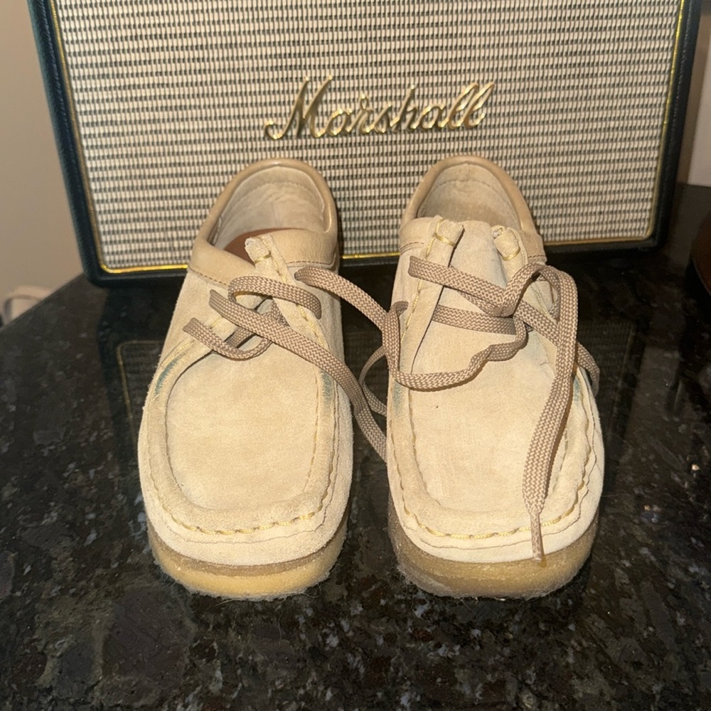 Clark Shoes Womens Size 6M Original Wallabee 35395 Sand Suede Boot worn ONCE!! - Picture 2 of 7
